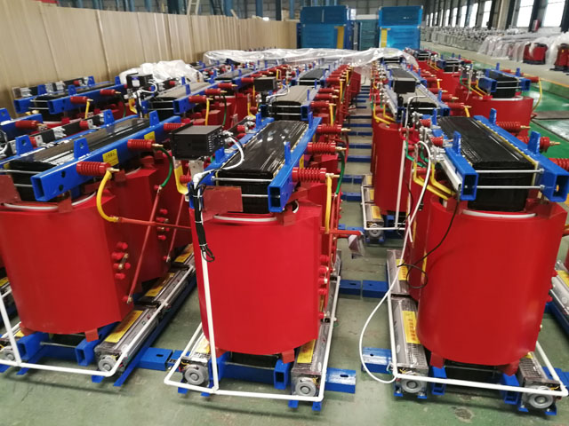 新兴2500KVA干式变压器
